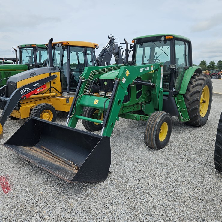 2010 JOHN DEERE 7130