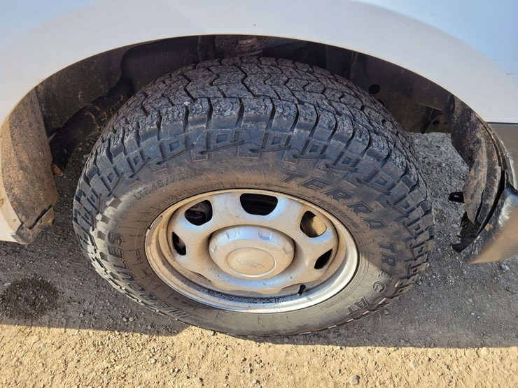 2017-ford-f150-image-19