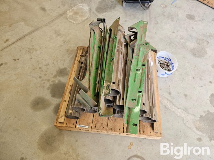 john-deere-608c-image-2