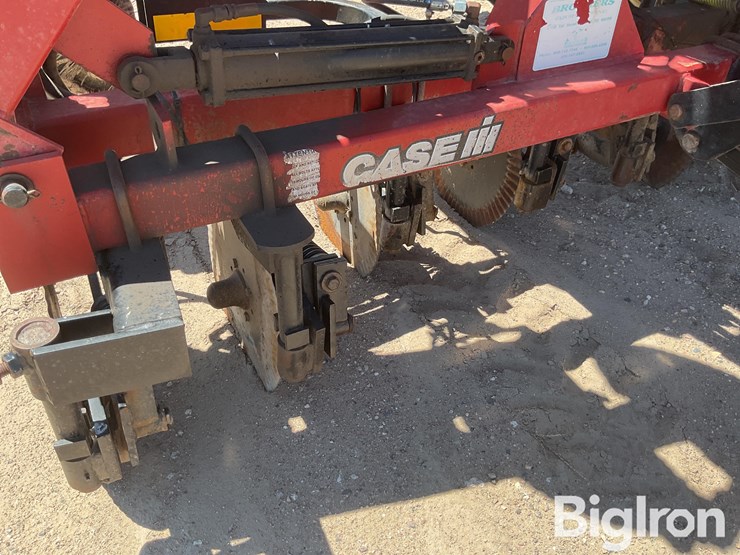 case-ih-2800-image-17