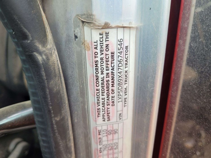 2007-peterbilt-379-image-12