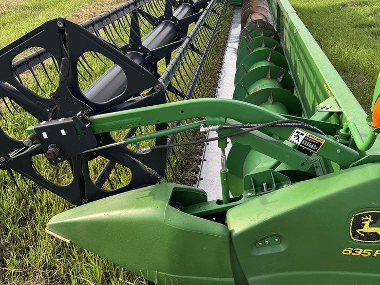 2010-john-deere-635f-image-6
