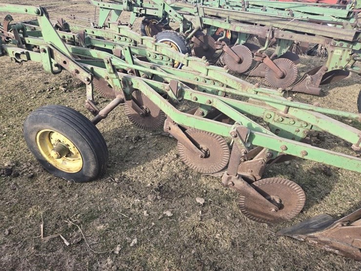 john-deere-5-image-17