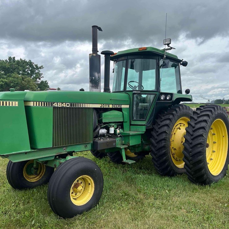 JOHN DEERE 4840