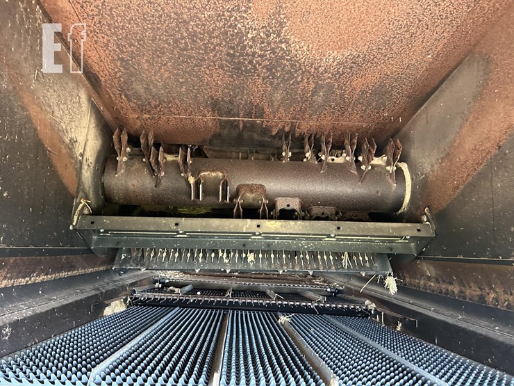 2007-case-ih-7010-image-33