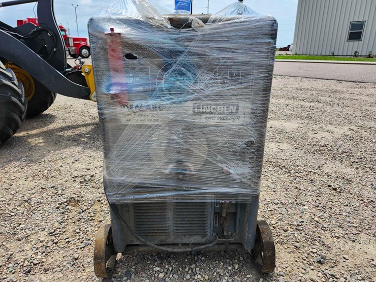 lincoln-idealarc-arc-welder-image-4