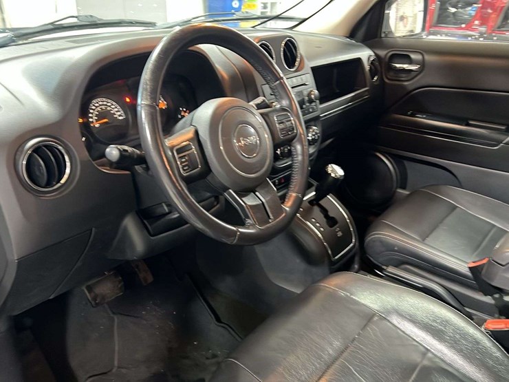 2015-jeep-patriot-image-18
