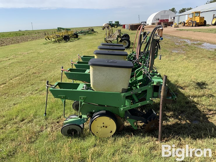 john-deere-7100-image-4
