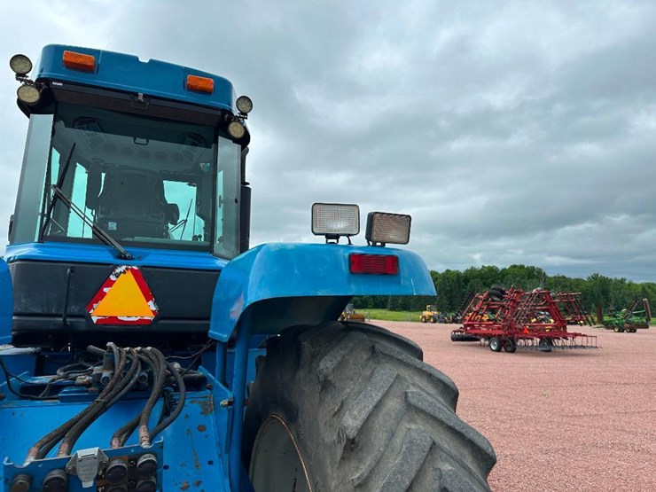 2000-new-holland-9384-image-19