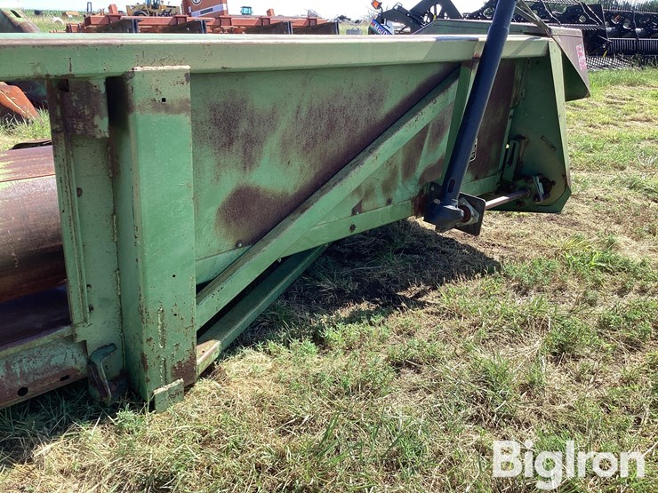 john-deere-853-image-11