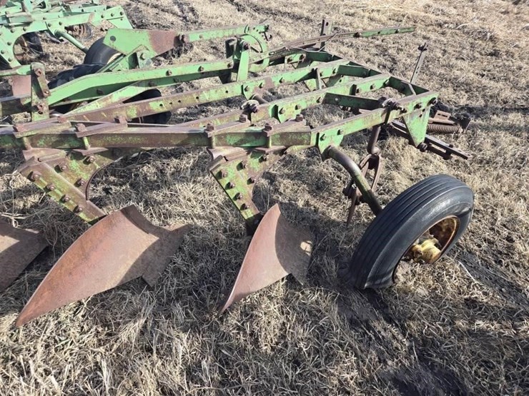 john-deere-5-image-8