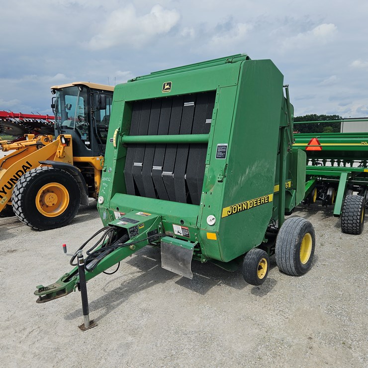 1997 JOHN DEERE 566