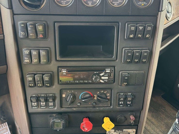 2019-international-hx520-image-20