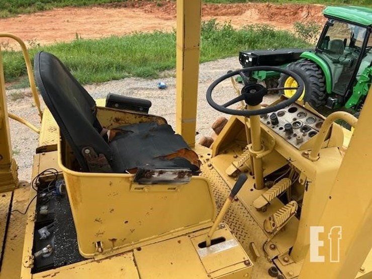 caterpillar-825-image-14