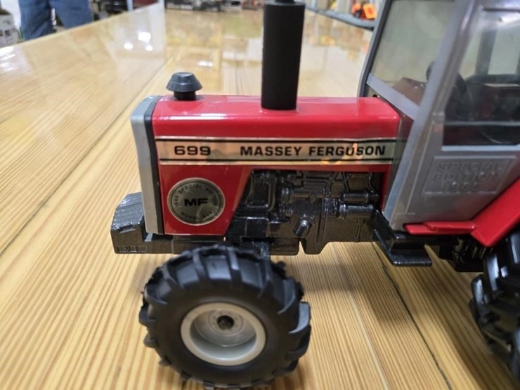 massey-ferguson-699-image-6