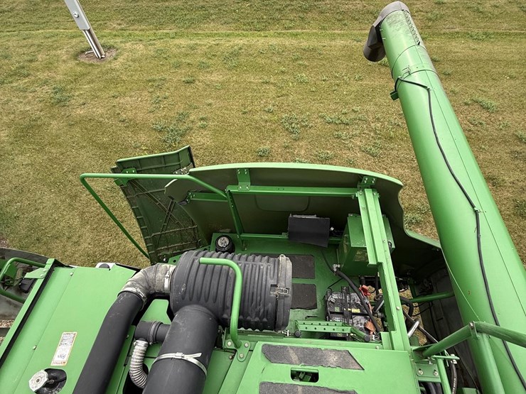2001-john-deere-9750-image-35