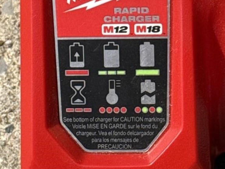 milwaukee-m-12-–-m-18-rapid-charger-image-2