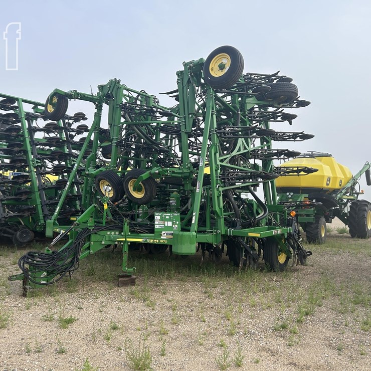 2009 JOHN DEERE 1870