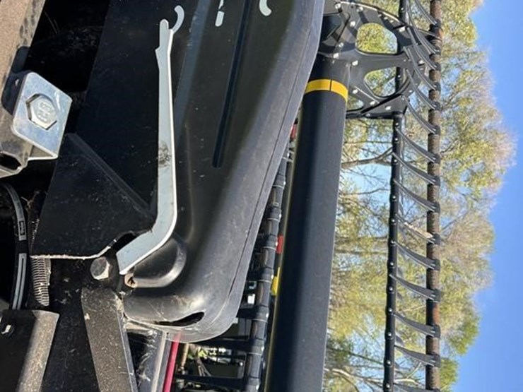 2019-mac-don-fd145-image-12
