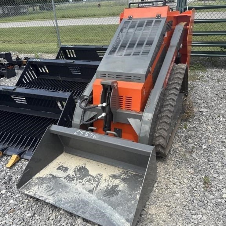 Hurricane Mini Skid Steer Loader