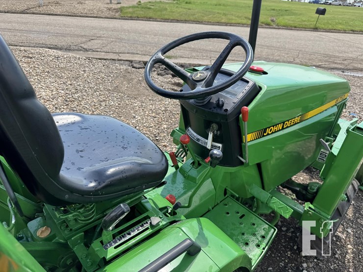 1990-john-deere-670-image-12