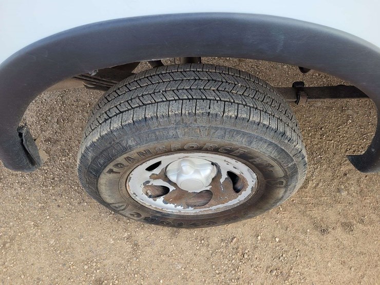 2002-ford-f150-xl-image-16
