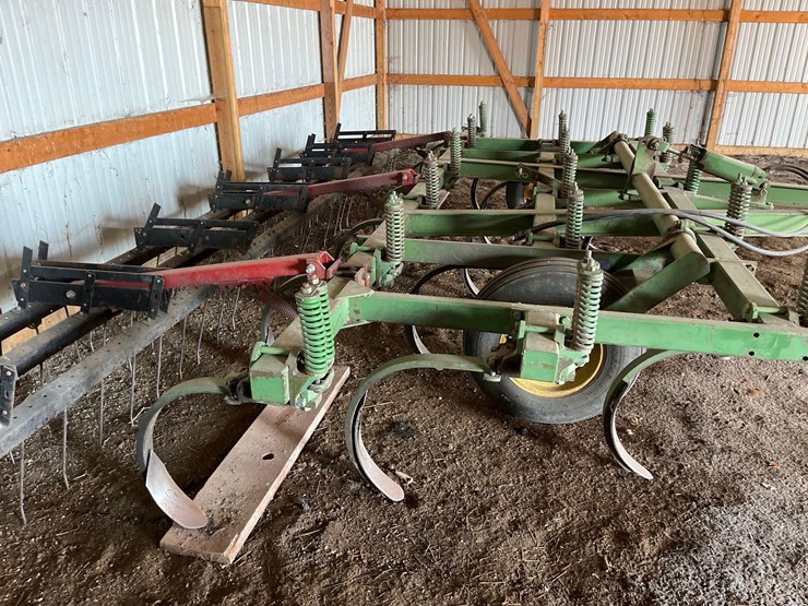 john-deere-15-image-7