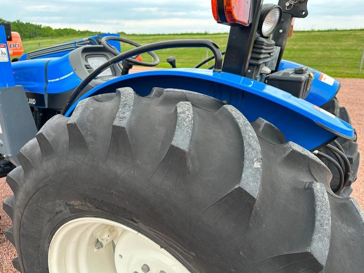 2002-new-holland-tn65-image-8