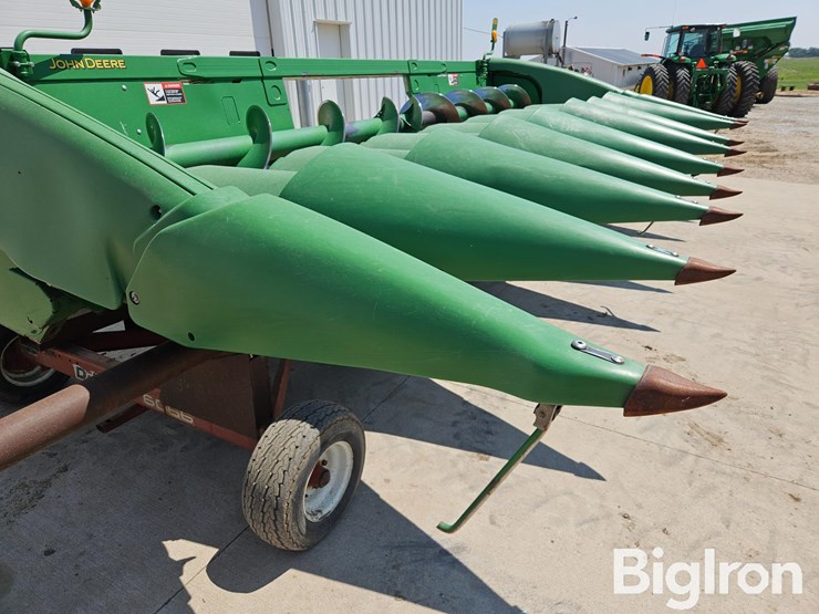 2013-john-deere-608c-image-16
