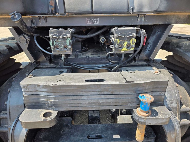 2000-challenger-95e-image-38