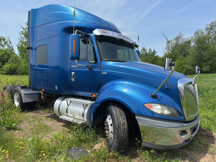 2012-international-prostar-image-2