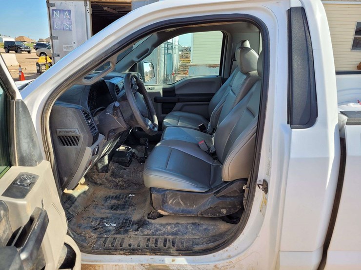 2017-ford-f150-image-8