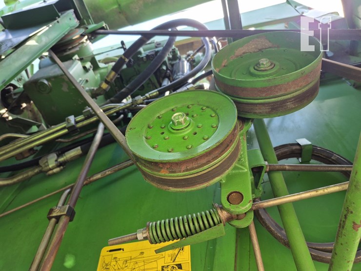 1990-john-deere-9600-image-23