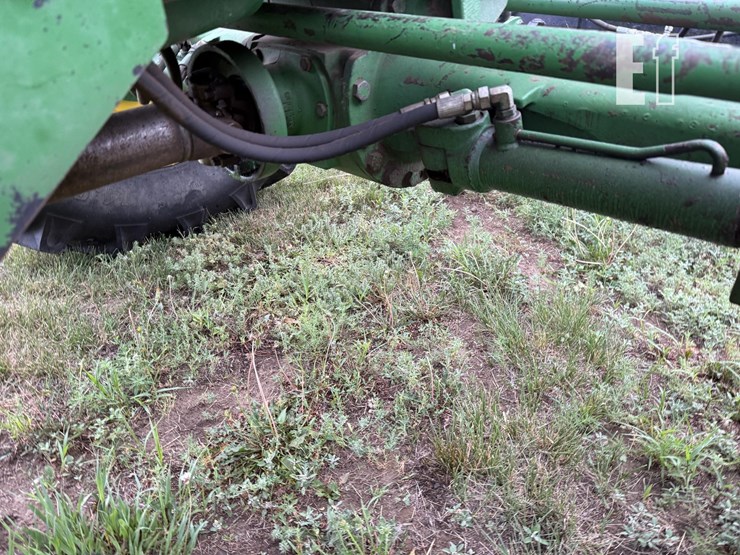 john-deere-7400-image-33