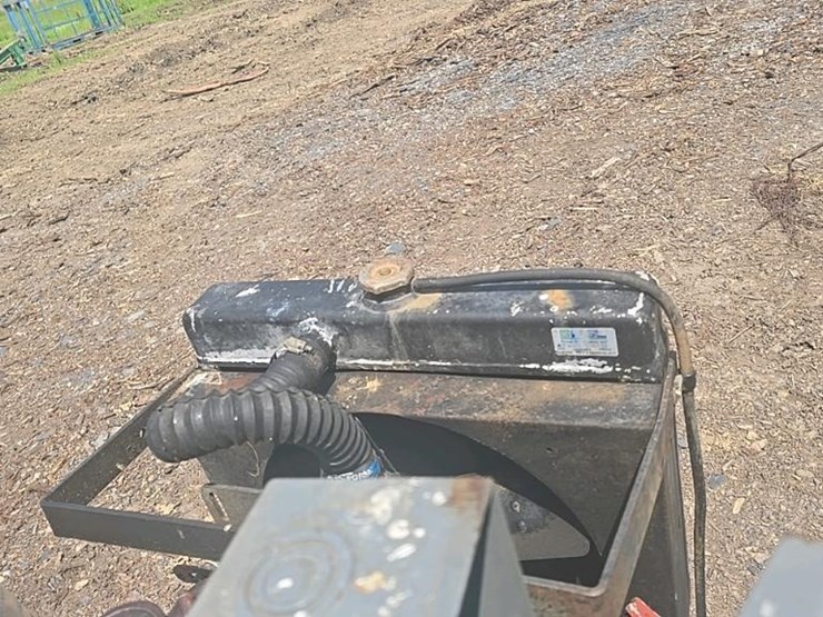 #146-•-iveco-power-unit-with-air-compressor-and-generator-image-16
