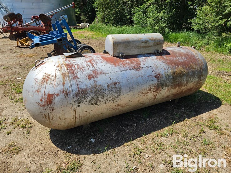 1961-500-gallon-propane-tank-image-6