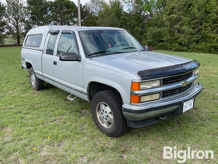 1995-chevrolet-silverado-1500-image-3