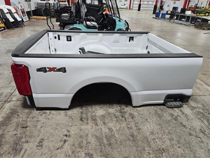 #391-•-2024-ford-8'-truck-box-image-6