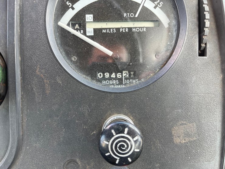 1981-john-deere-4240-image-36