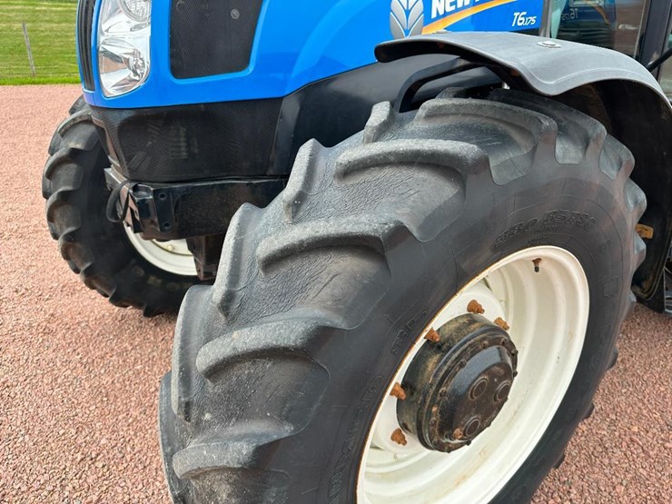 2014-new-holland-t6.175-image-10