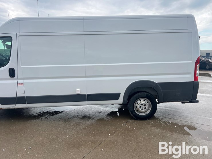 2015-ram-promaster-3500-image-15