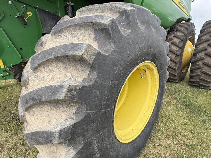 2001-john-deere-9750-image-27