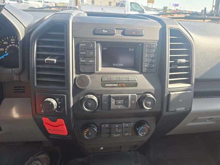 2015-ford-f150-xlt-image-14