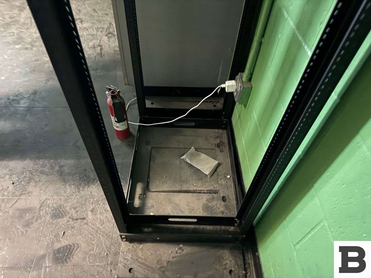 open-server-rack-frame-image-4