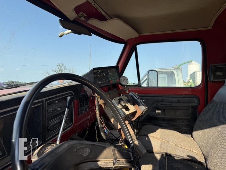 1975-ford-f250-image-6