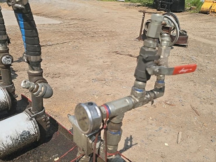 #184-•-hydraulic-oil-tank-image-23
