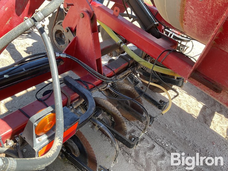 case-ih-2800-image-15