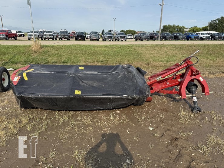 new-holland-h6750-image-1