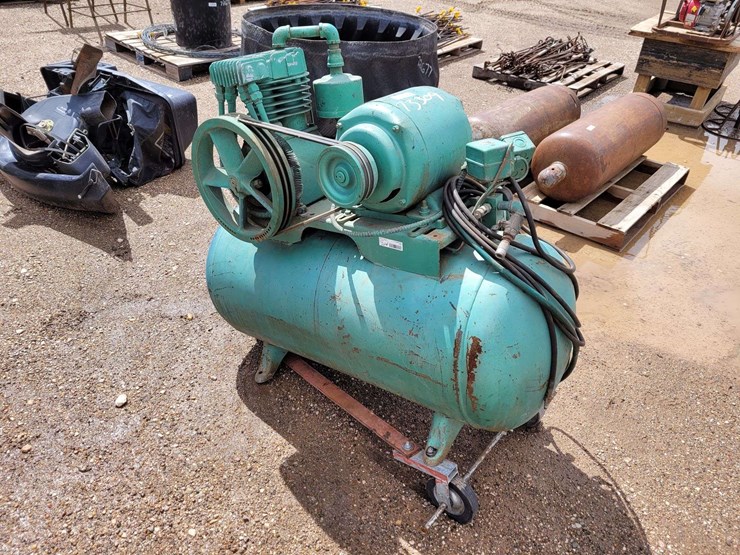 american-brake-shoe-company-b321c-air-compressor-image-5