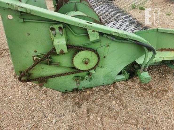 john-deere-212-image-5